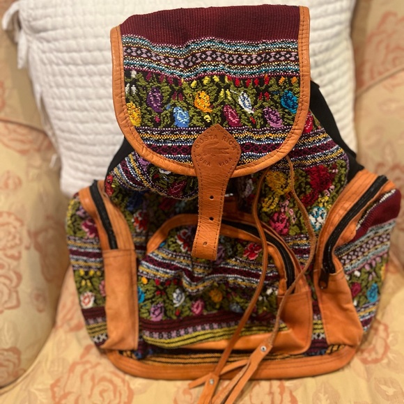 Backpack - Picture 2 of 10